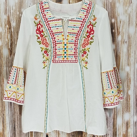 beachlunchlounge Tops - Beachlunchlounge NWT cotton embroidered bobo top S